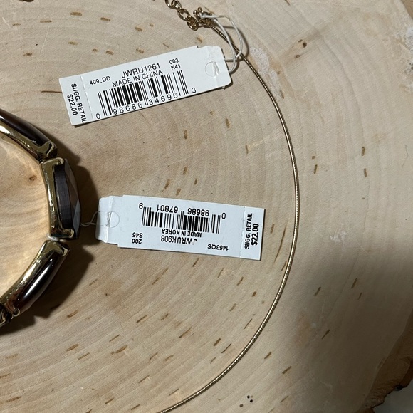 Liz Claiborne choker and bracelet set - Picture 4 of 4